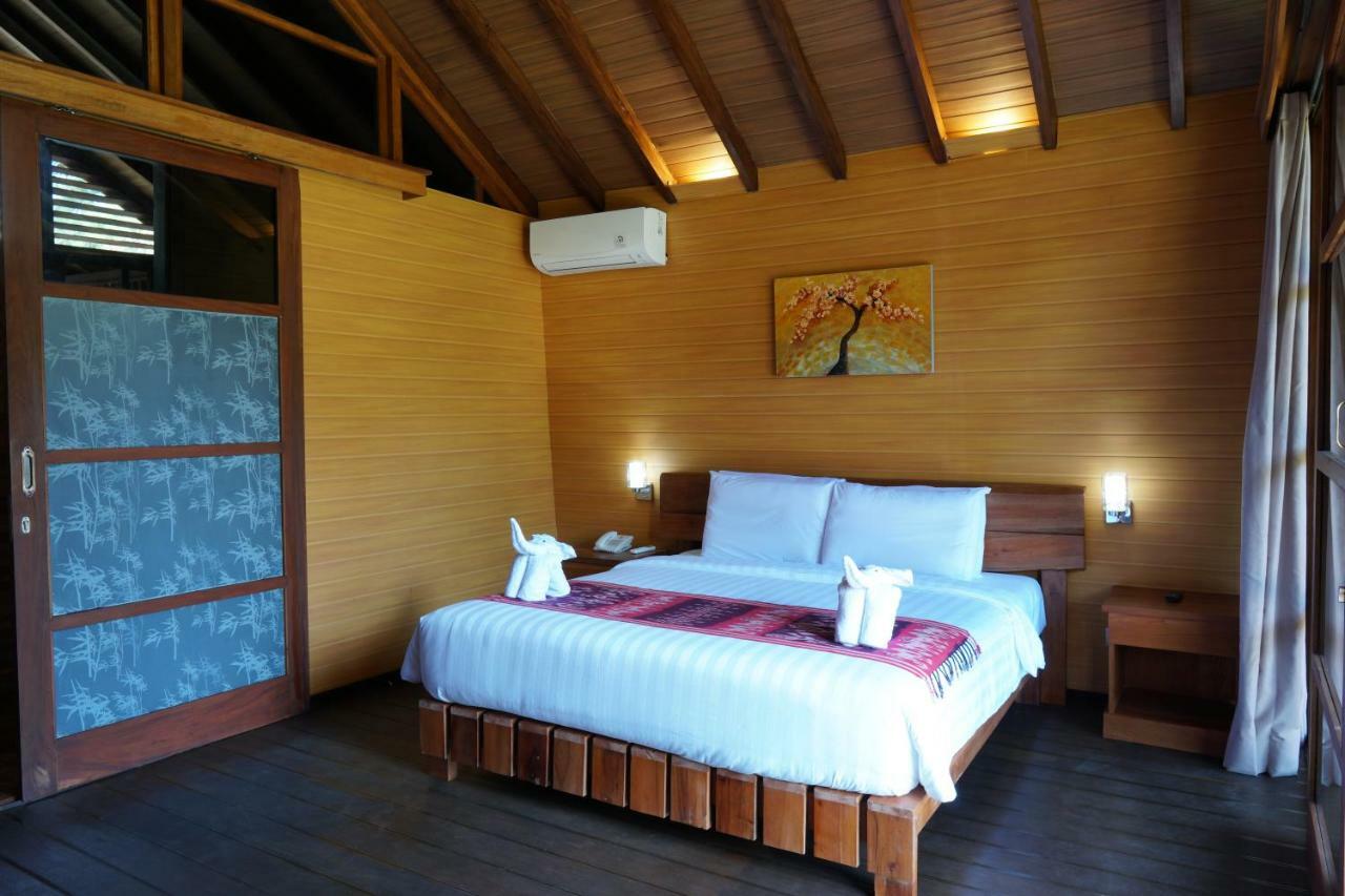 Wah Resort Гили Траванган Экстерьер фото